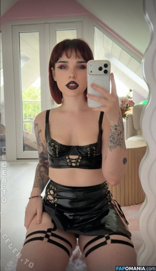 NYYXXII / https: / nyyxxii_ / therealnyyxxii Naakt OnlyFans  Gelekte foto #1