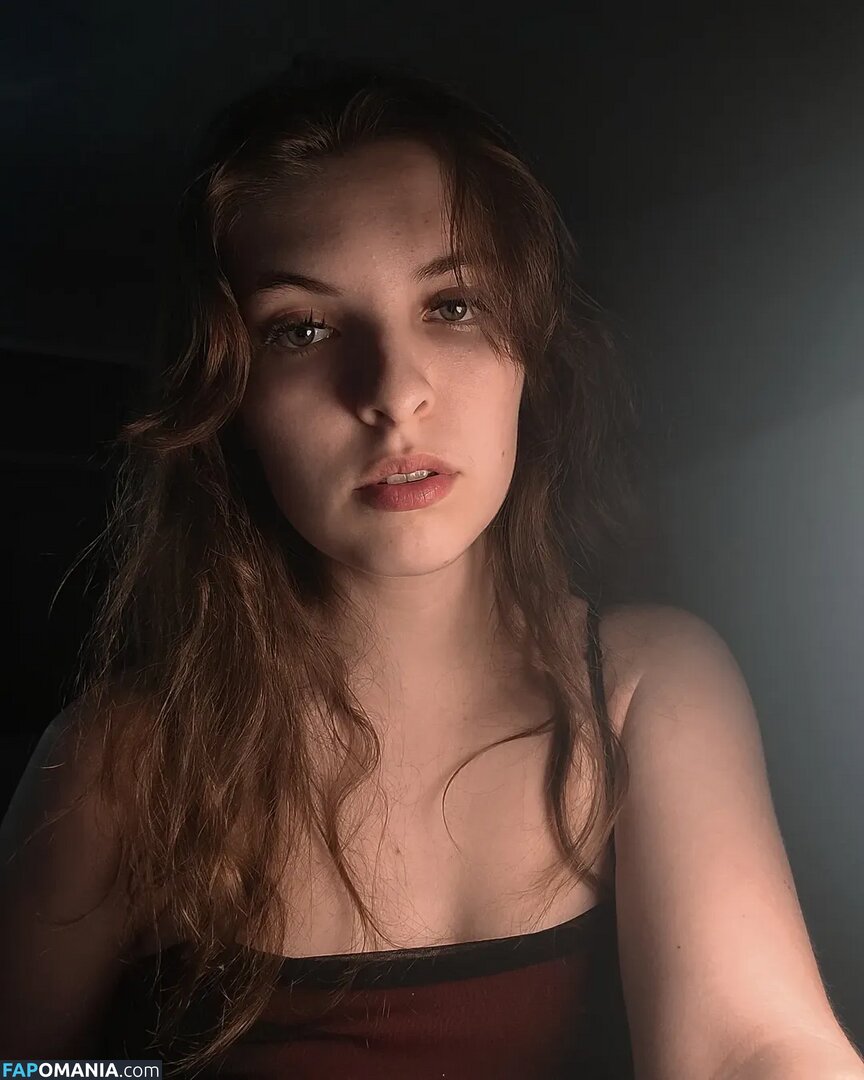 Minty / OkayMintyDust1 / Okaymintydust / https: Naakt OnlyFans  Gelekte foto #2