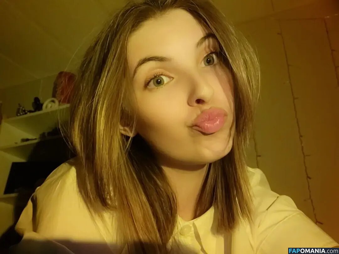 Minty / OkayMintyDust1 / Okaymintydust / https: Naakt OnlyFans  Gelekte foto #6