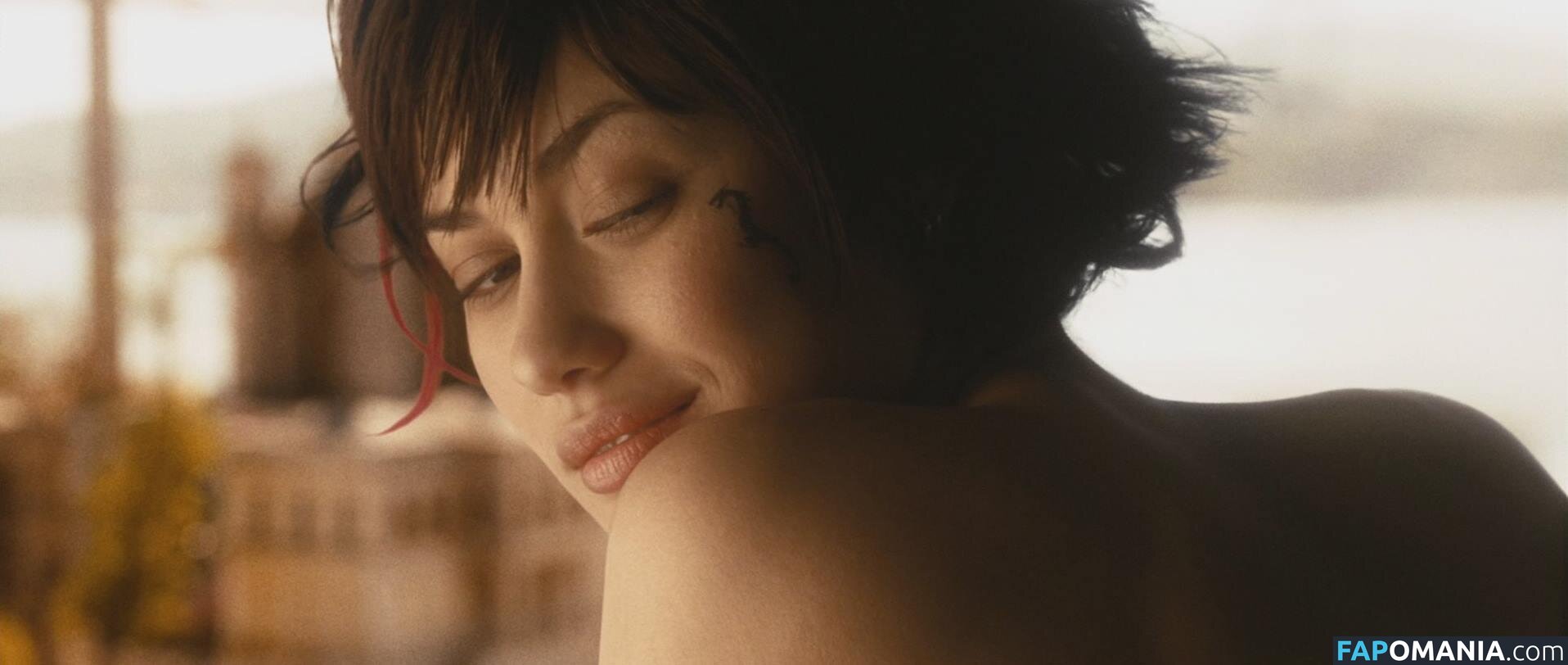 Olga Kurylenko / olgakurylenkoofficial Naakt OnlyFans  Gelekte foto #4
