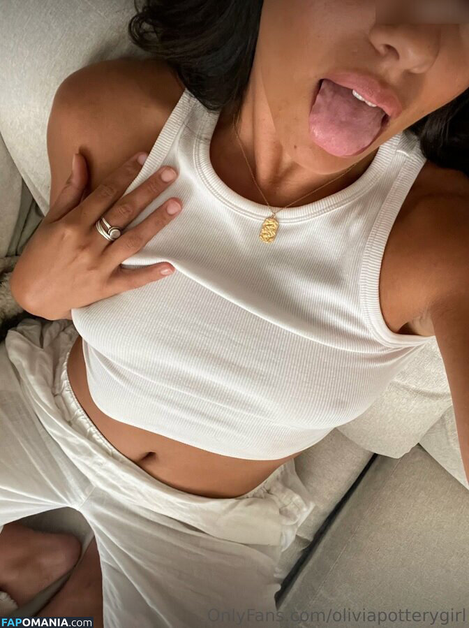 Olivia Webb / Potterygirl / oliviahamerwebb / oliviapotterygirl Naakt OnlyFans  Gelekte foto #11