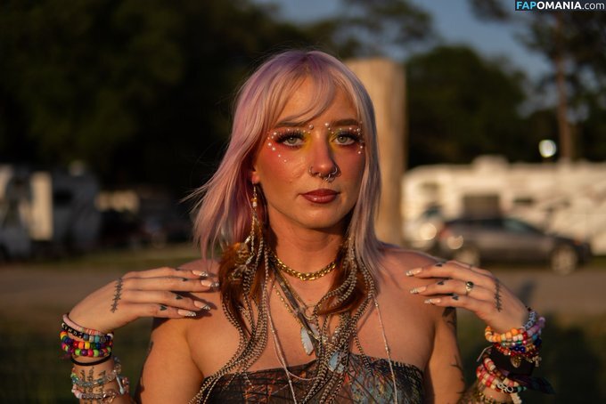 chloeblackz / onevegetabletwo Naakt OnlyFans  Gelekte foto #4