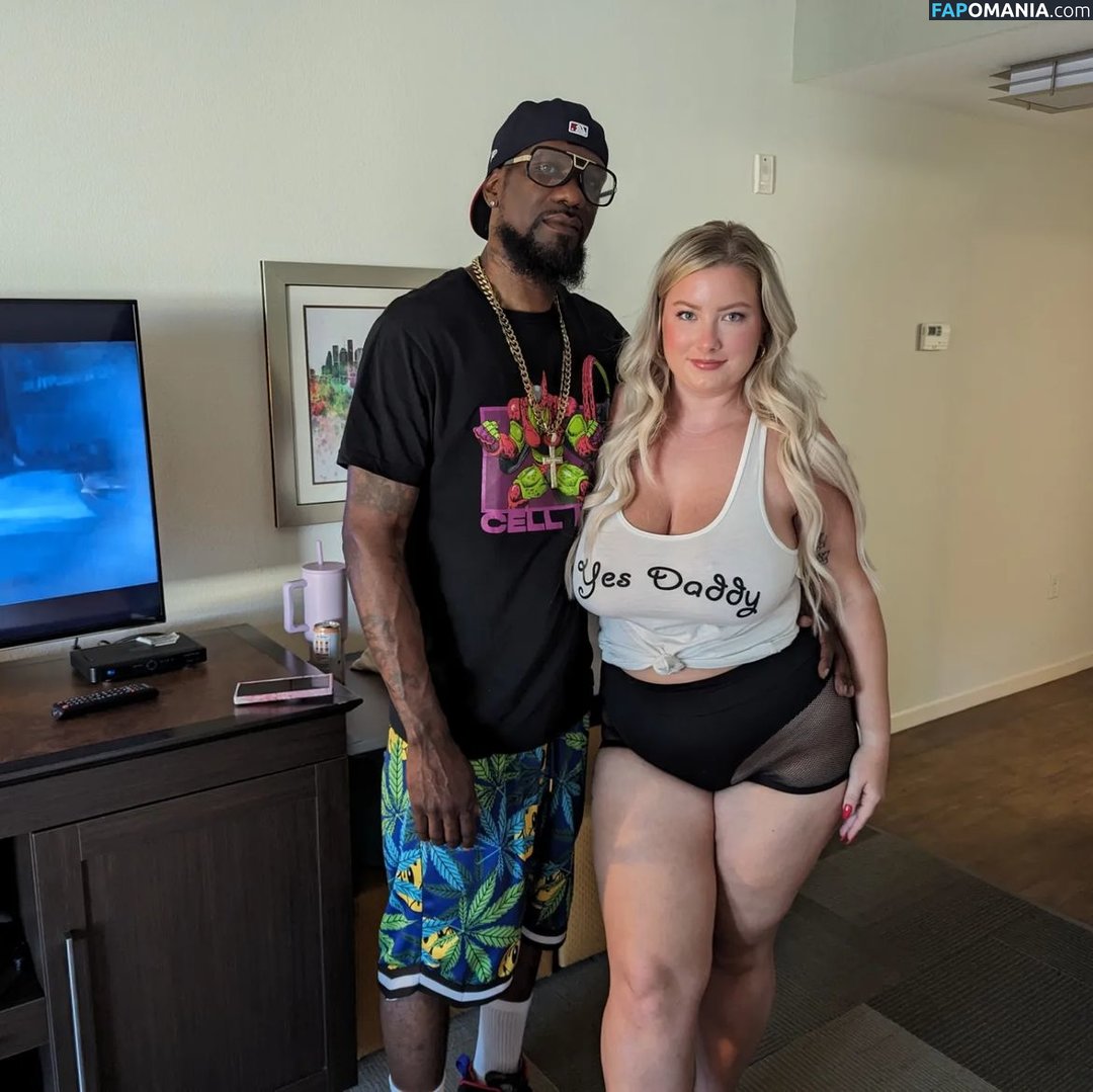 Mckenna Rae / Pawgdownthestreet121 / mckenna_rae121 Naakt OnlyFans  Gelekte foto #19