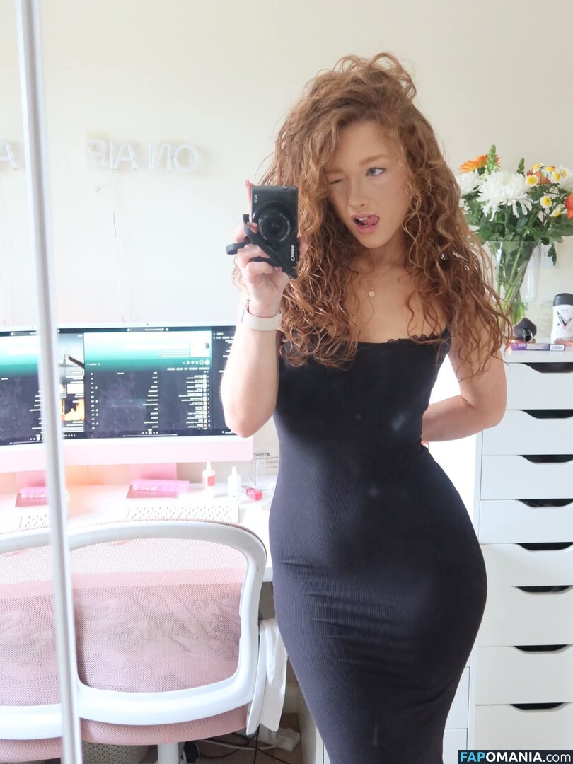 Phoebe / englishphoebex / phoebeisginger Naakt OnlyFans  Gelekte foto #23