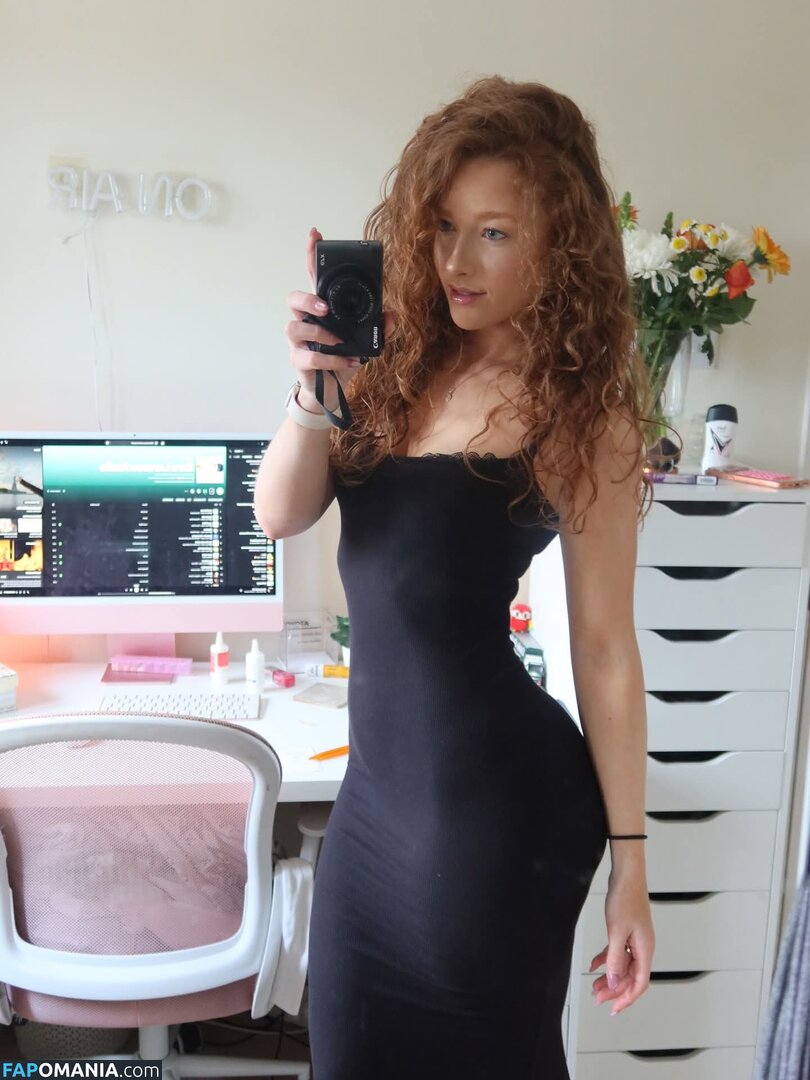 Phoebe / englishphoebex / phoebeisginger Naakt OnlyFans  Gelekte foto #24