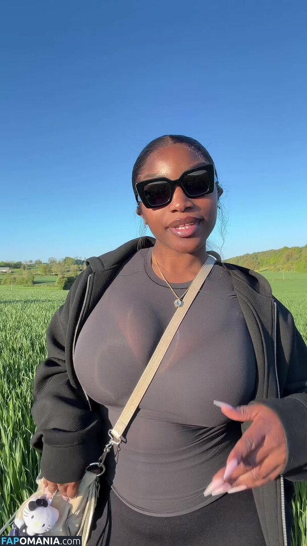 Pixiehann Naakt OnlyFans  Gelekte foto #2