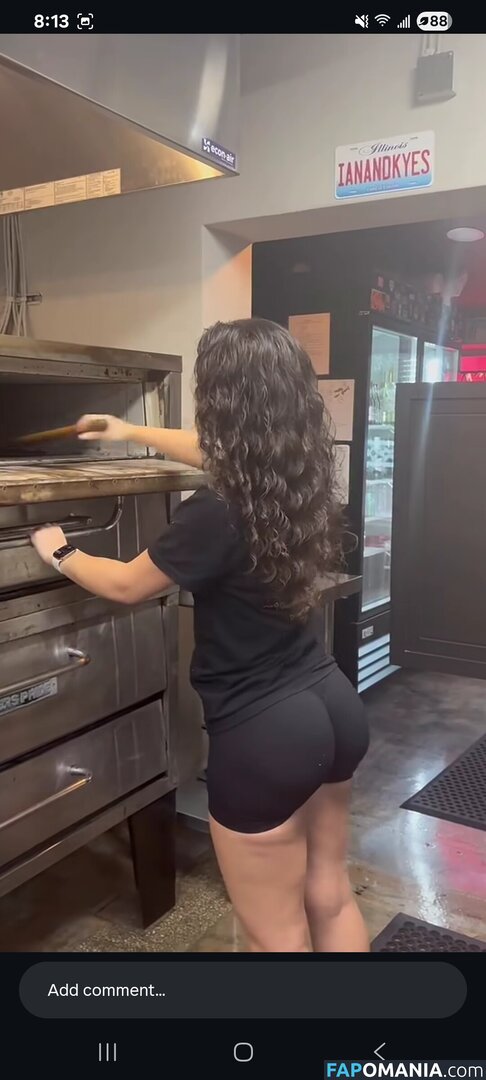 Pizzeria Baddies Naakt OnlyFans  Gelekte foto #2