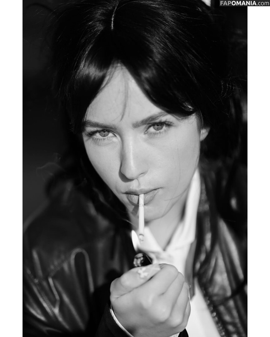 Pauline Maugauin / Pola Petrenko / polapetrenko Naakt OnlyFans  Gelekte foto #2