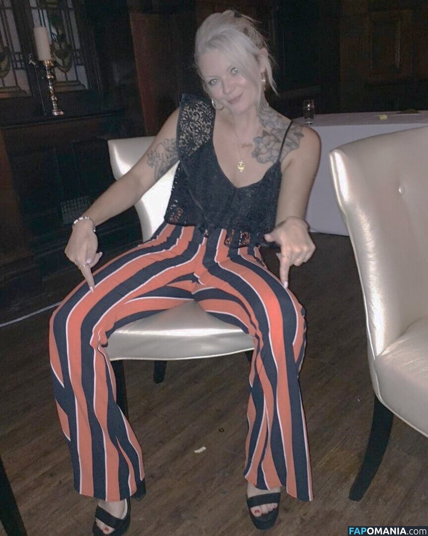 Darts / Polly James / pollyjames Naakt OnlyFans  Gelekte foto #8