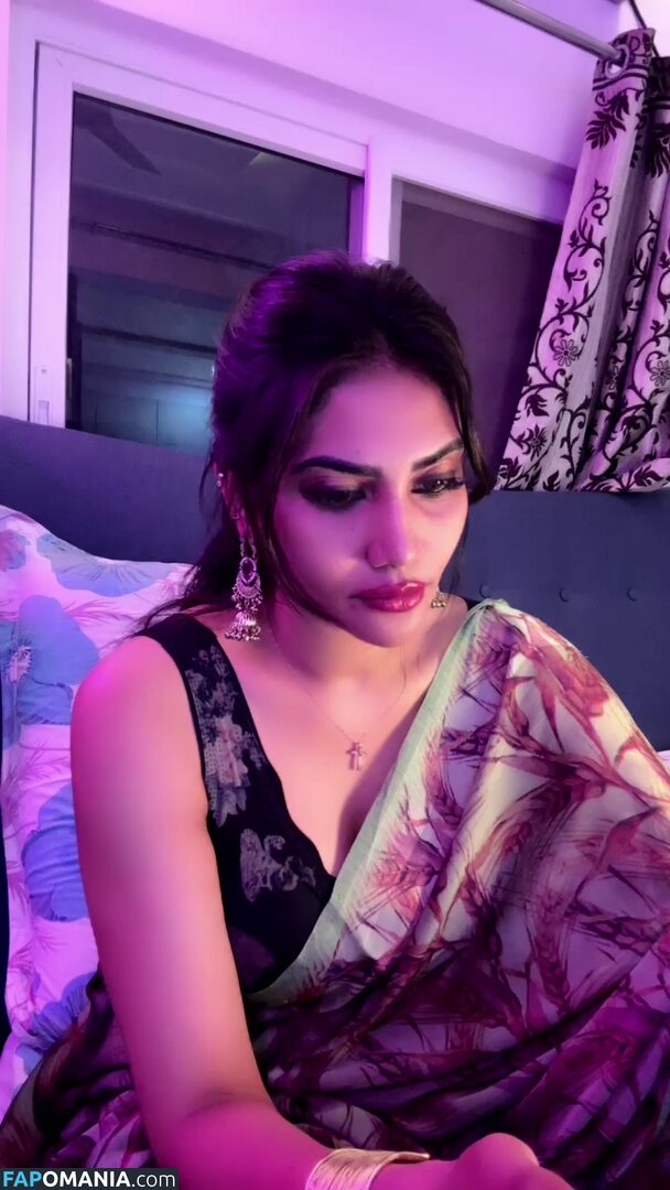 Priya Naidu / priya_naidu0422 Naakt OnlyFans  Gelekte foto #1