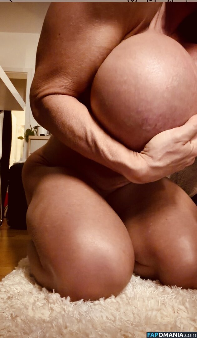 QueenMuscleBoobs Naakt OnlyFans  Gelekte foto #20