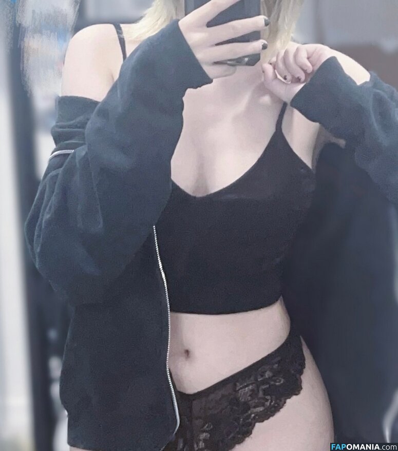 cw / https: / rabbit_poem / rabbitpoem Naakt OnlyFans  Gelekte foto #6