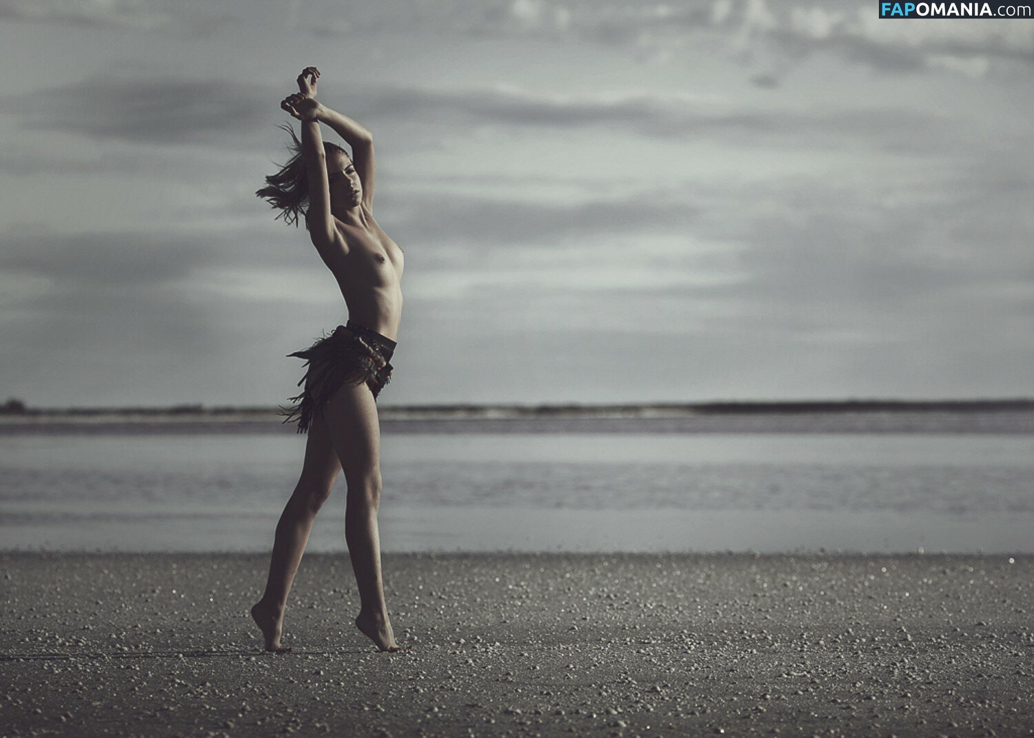 Rebecca Bagnol / _rebeccabagnol / bagnolrebecca / rebeccacambria_free Naakt OnlyFans  Gelekte foto #1161