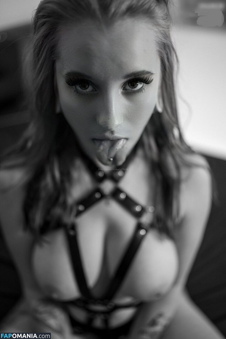 Redrose / x_red._.rose_x Naakt OnlyFans  Gelekte foto #14