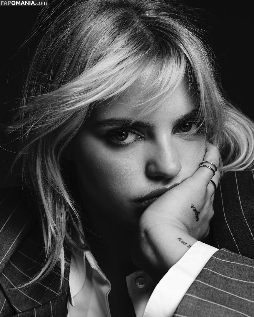 Renee Rapp / reneerapp Naakt OnlyFans  Gelekte foto #132