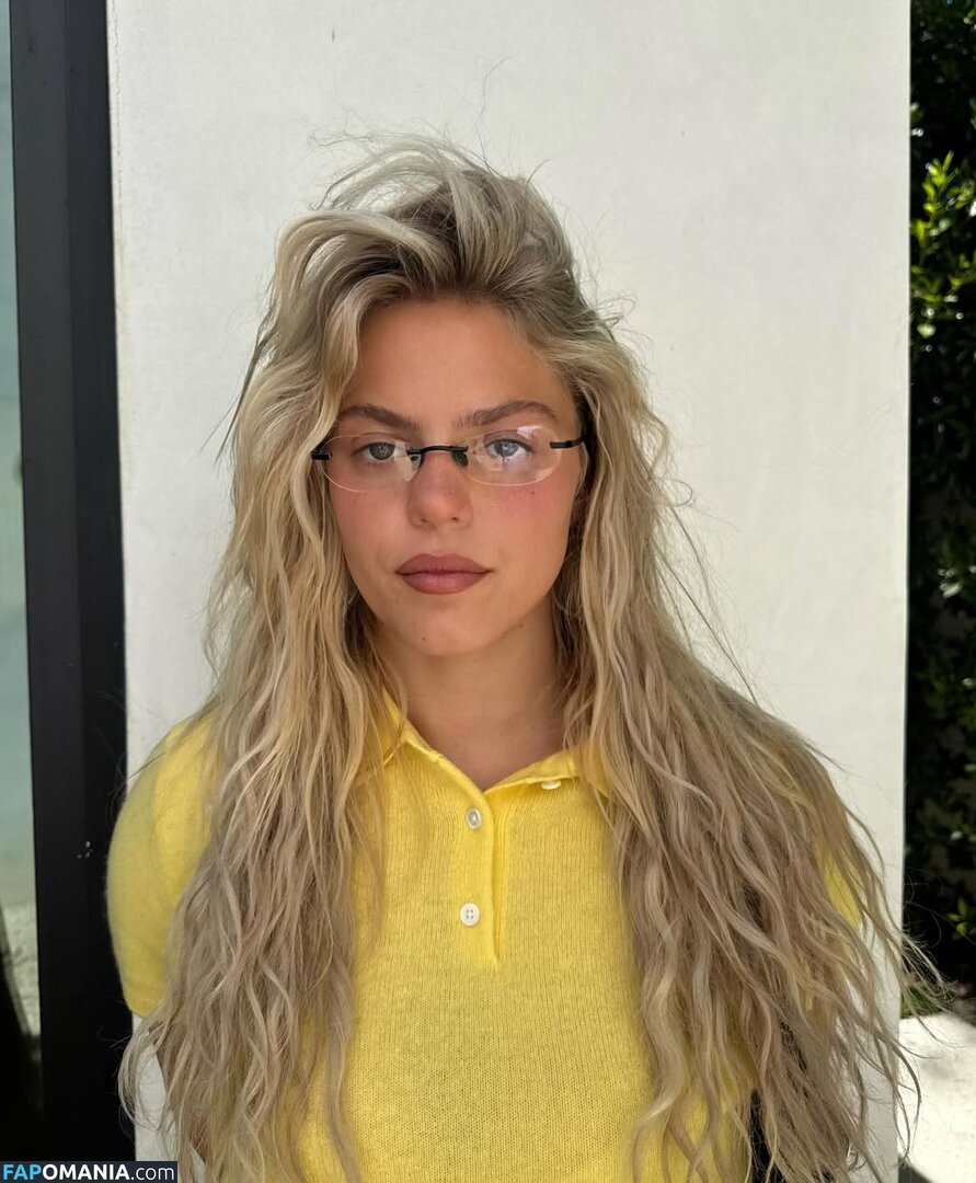 Renee Rapp / reneerapp Naakt OnlyFans  Gelekte foto #140