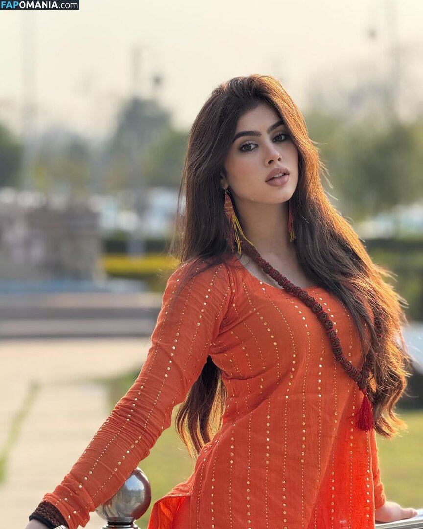 Riva Arora / https: / riva.arora.1 / riva.aroraofficial / rivarora_ Naakt OnlyFans  Gelekte foto #18