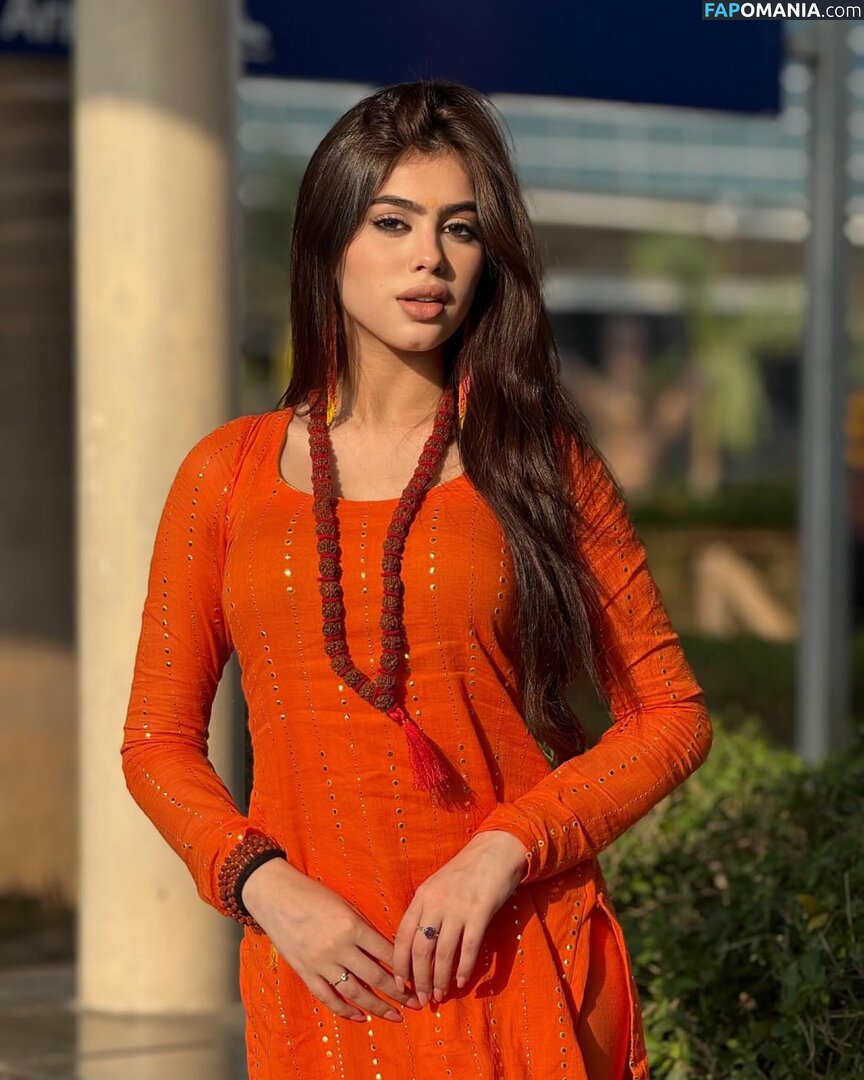 Riva Arora / https: / riva.arora.1 / riva.aroraofficial / rivarora_ Naakt OnlyFans  Gelekte foto #22
