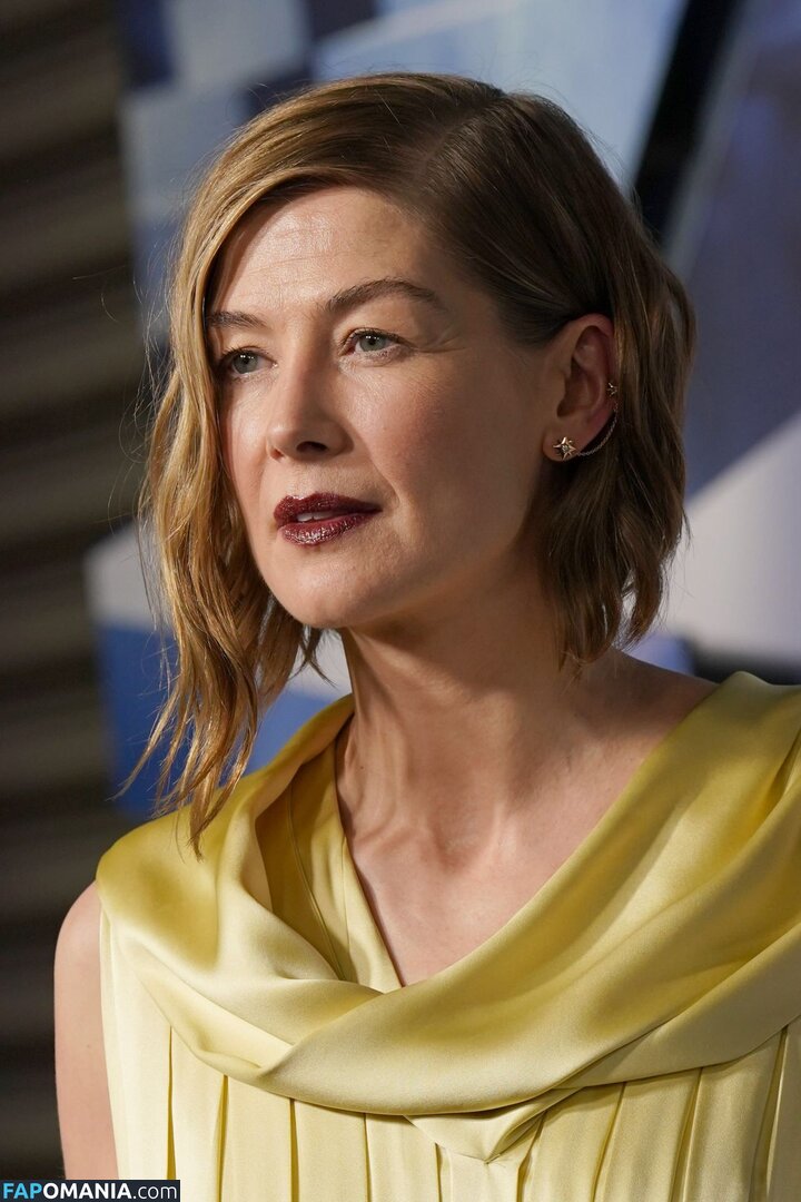 Rosamund Pike / mspike Naakt OnlyFans  Gelekte foto #111