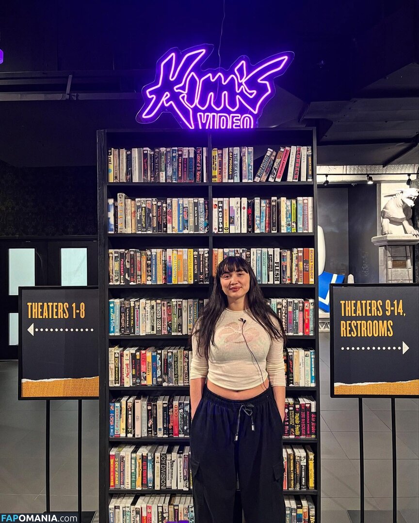 Rowan Blanchard / Simp Chat / https: / rowanblanchard Naakt OnlyFans  Gelekte foto #527