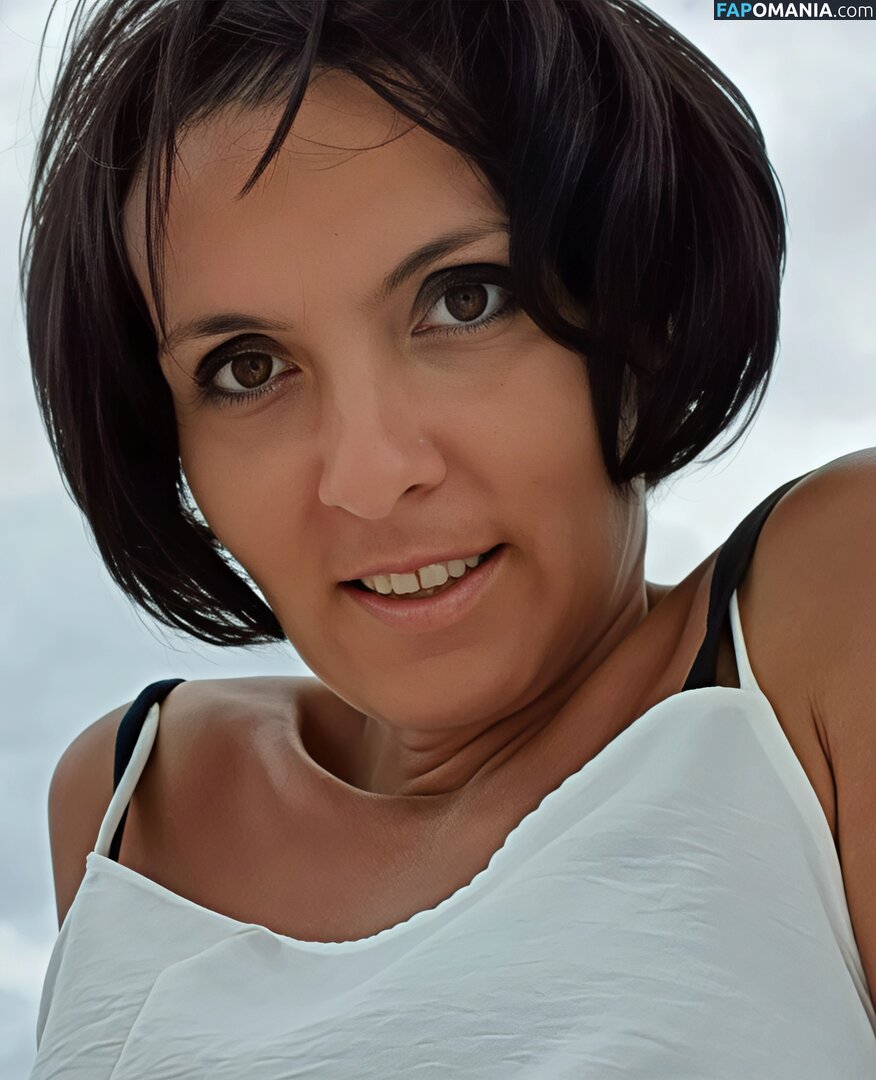 Roxana Sandu / roxana.sandu Naakt OnlyFans  Gelekte foto #1