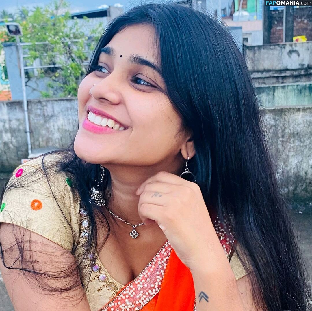Saadhana Naidu Naakt OnlyFans  Gelekte foto #3