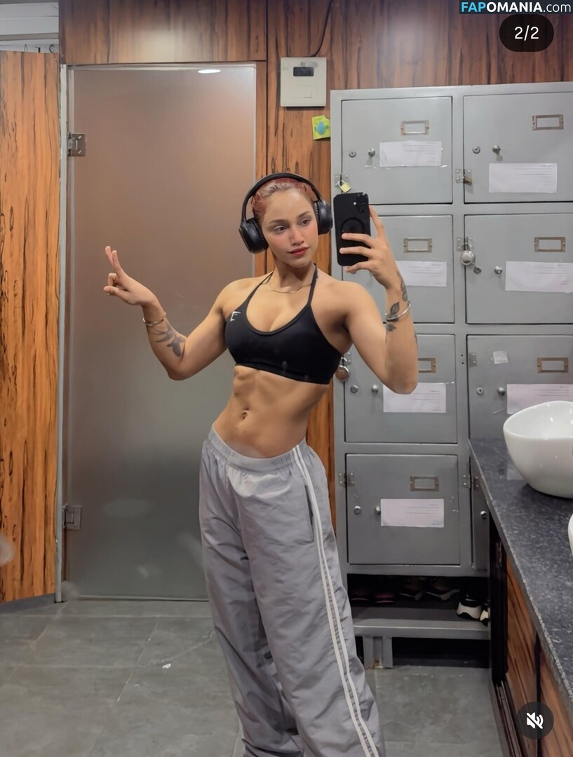 KhannaSaanvi / Saanvi Khanna / https: / saanvi_khanna Naakt OnlyFans  Gelekte foto #6