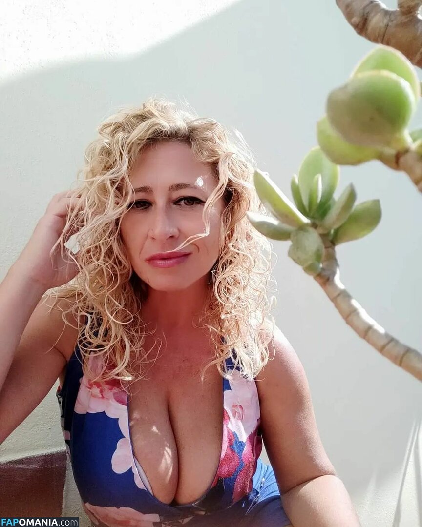 Sabina Di Iorio / sabina_diiorio / sabynadi Naakt OnlyFans  Gelekte foto #13