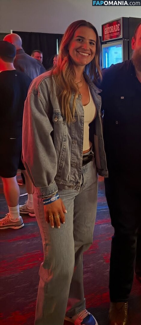 Sabrina Ionescu / sabrina_i Naakt OnlyFans  Gelekte foto #6