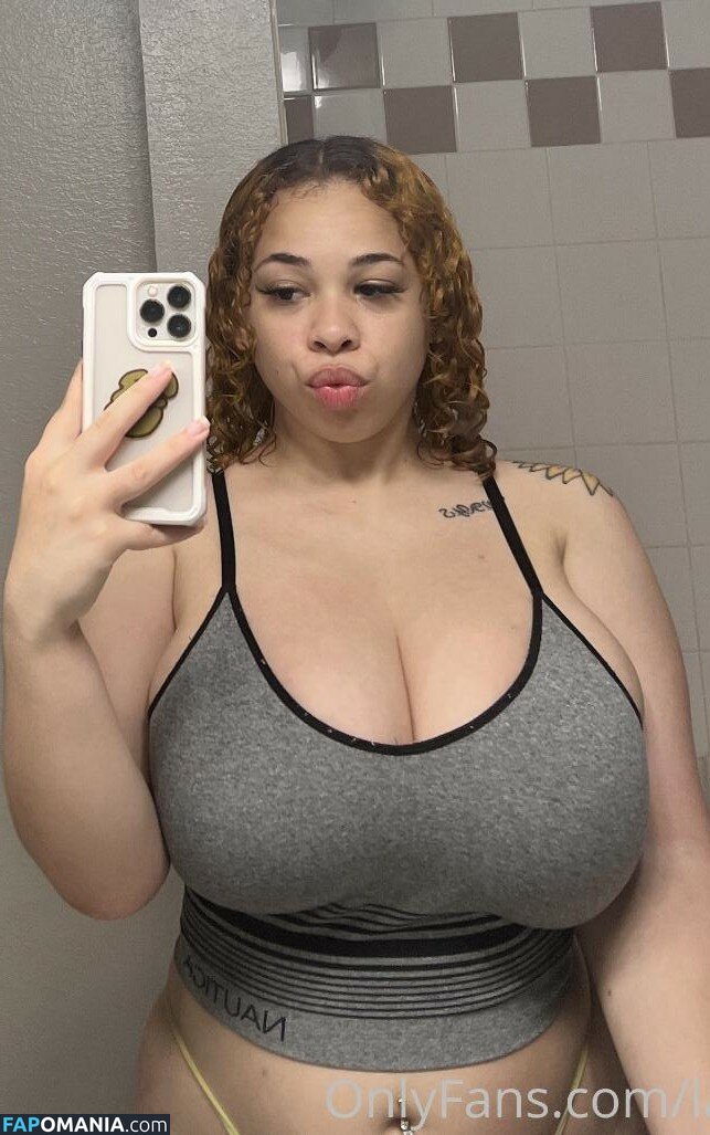 Joelleleilani / Lanilovee / Sadhoetarius Naakt OnlyFans  Gelekte foto #3