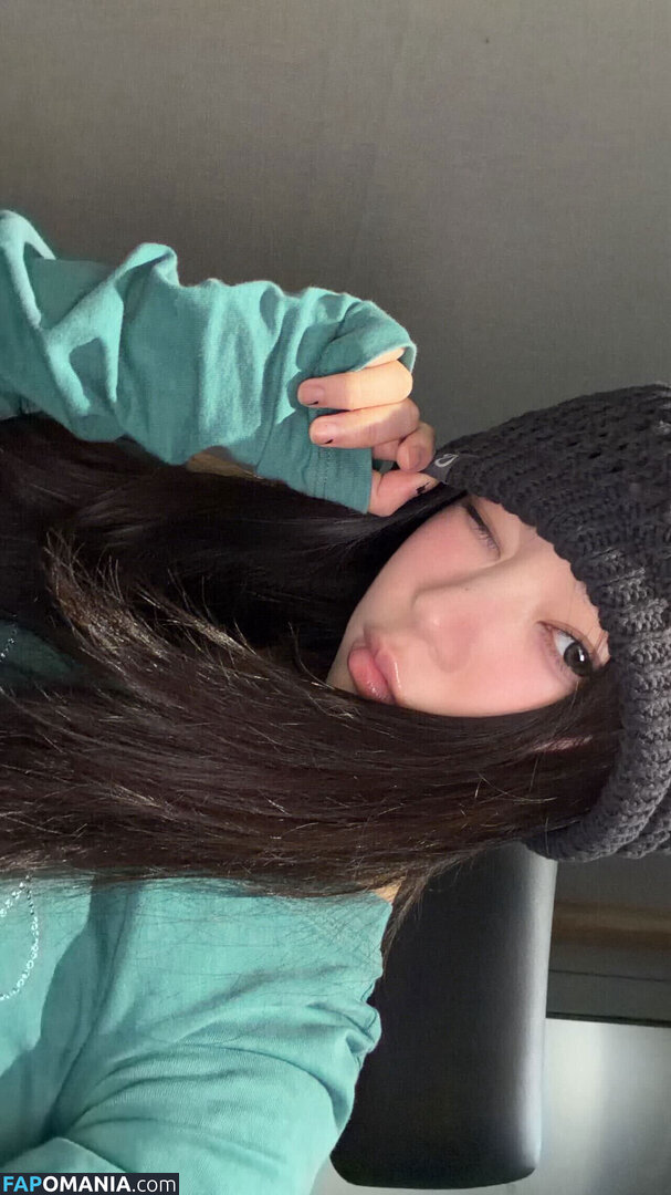 Sakai Moka / https: / illit_official Naakt OnlyFans  Gelekte foto #2