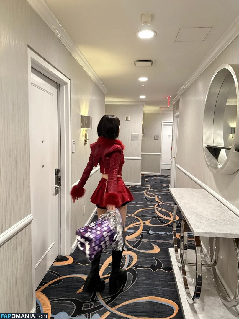 39saku_chan / LESSERAFIM / Sakura Miyawaki 宮脇 咲良 Naakt OnlyFans  Gelekte foto #10