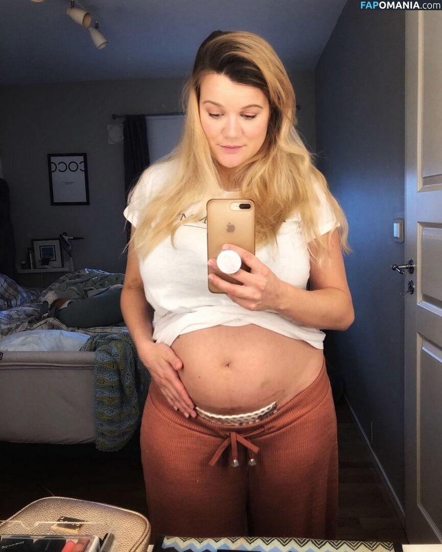 Sandra Lyng Naakt OnlyFans  Gelekte foto #1