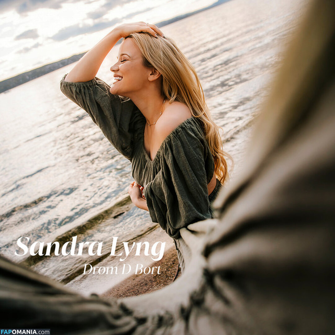 Sandra Lyng Naakt OnlyFans  Gelekte foto #6