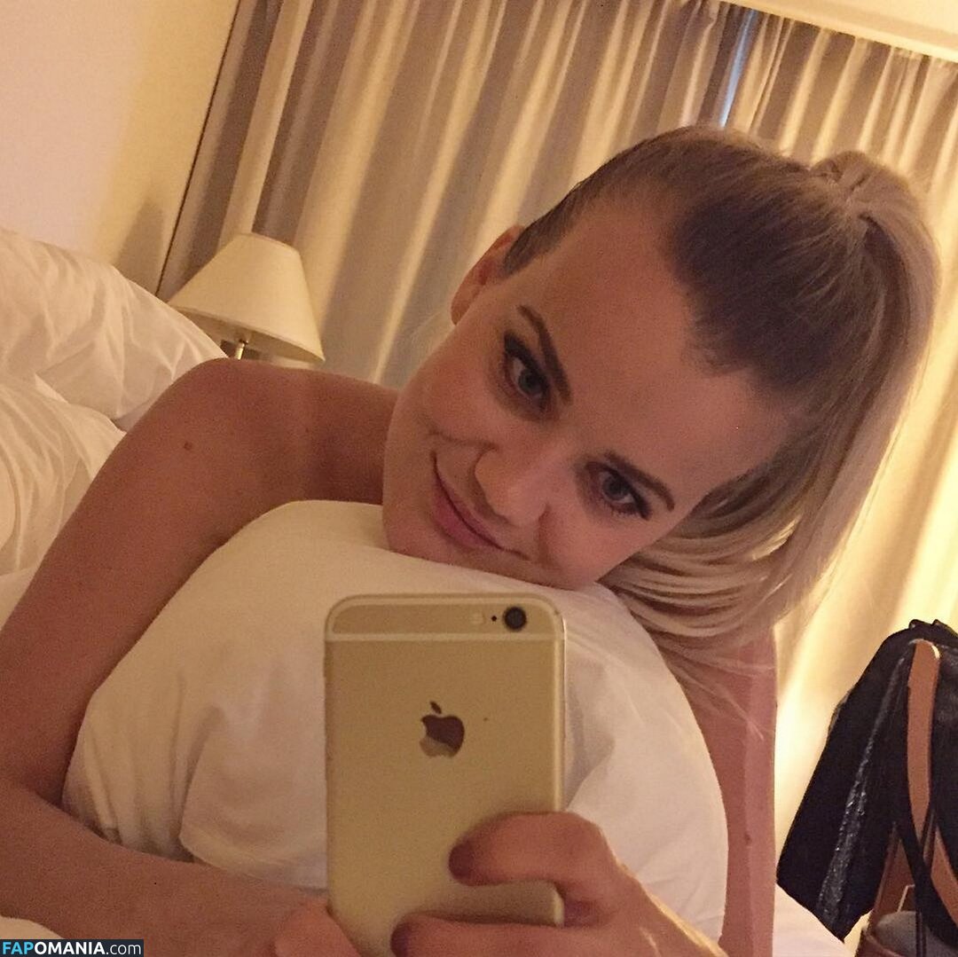 Sandra Lyng Naakt OnlyFans  Gelekte foto #17