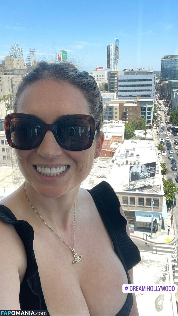 Sarah Cruddas / sarahcruddastv Naakt OnlyFans  Gelekte foto #1