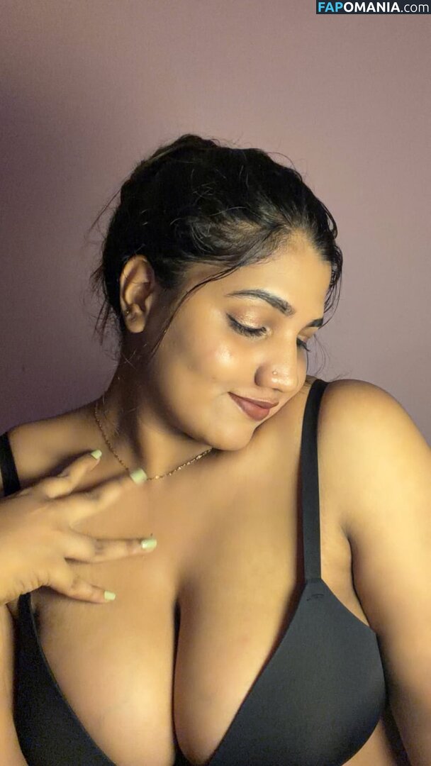 Saranya Santhosh / https: Naakt OnlyFans  Gelekte foto #1