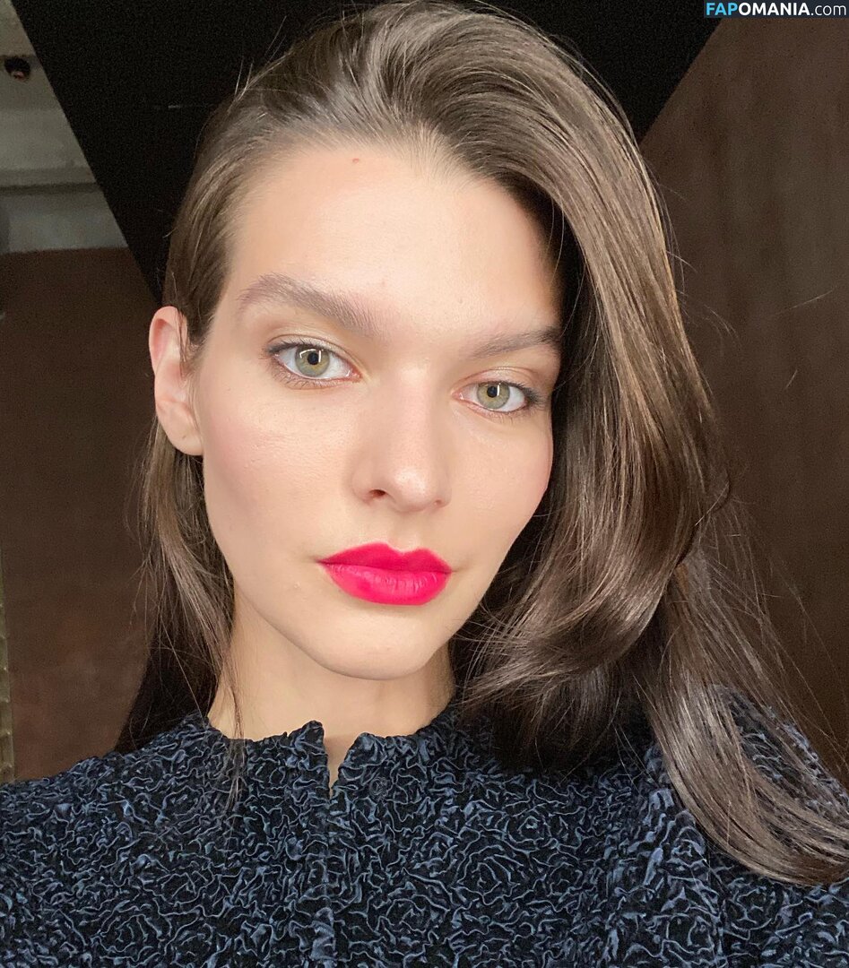 Sasha Zotova / shuzolotova Naakt OnlyFans  Gelekte foto #14