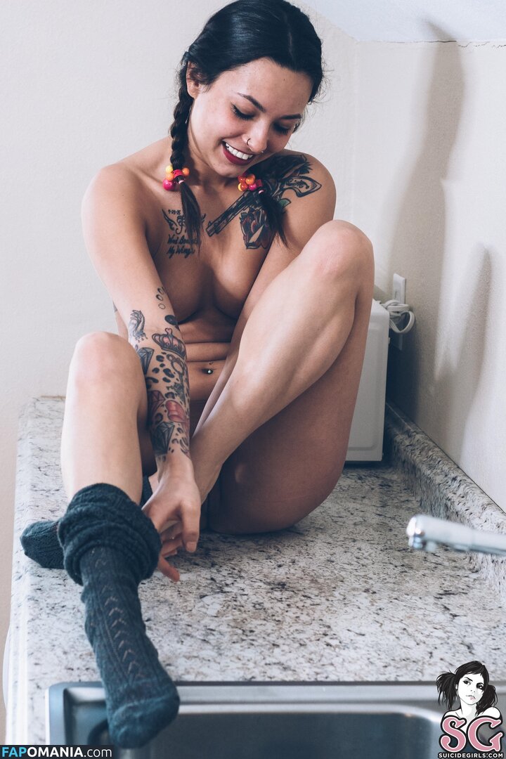 Sassafrass / _sassafrass / definite.bad.idea Naakt OnlyFans  Gelekte foto #17