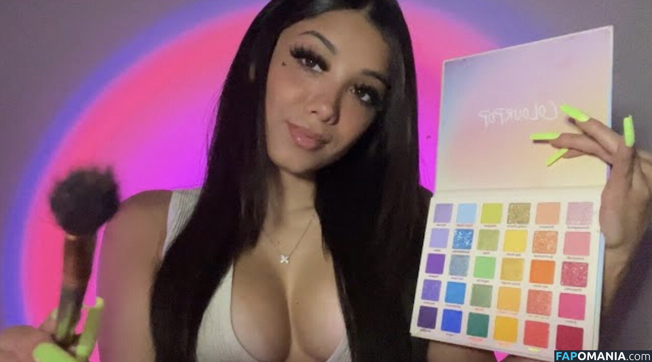 SassySounds ASMR / SassysoundsASMR / sassyselenaaaa / selenaaasasmr Naakt OnlyFans  Gelekte foto #4