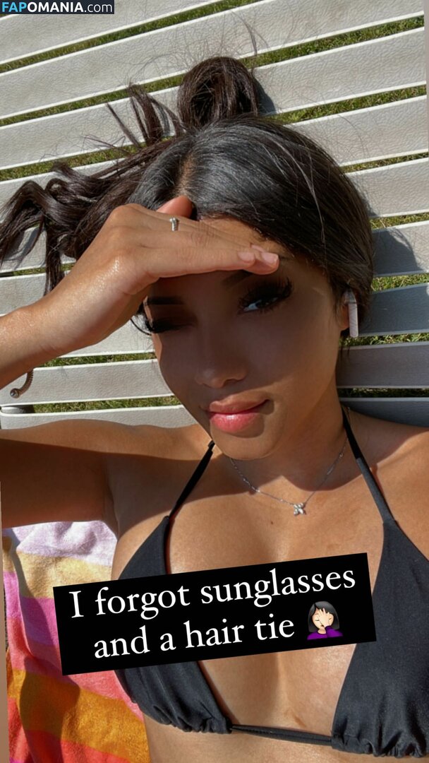 SassySounds ASMR / SassysoundsASMR / sassyselenaaaa / selenaaasasmr Naakt OnlyFans  Gelekte foto #10