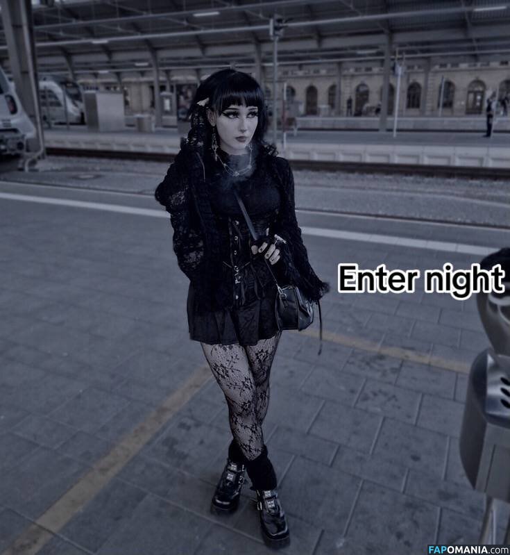 foxynfriendsmadebydesign / scorpionfl0wer / scrtcnt04 Naakt OnlyFans  Gelekte foto #3