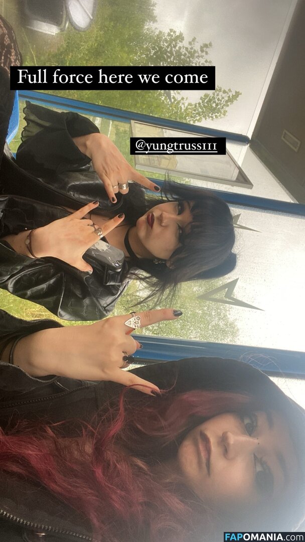 foxynfriendsmadebydesign / scorpionfl0wer / scrtcnt04 Naakt OnlyFans  Gelekte foto #4