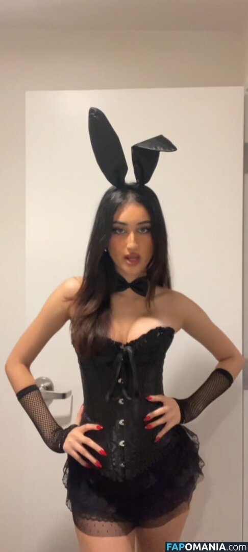 Selena_a.h Selena<3 / selena_a.h Naakt OnlyFans  Gelekte foto #1