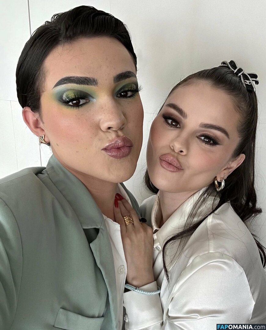 Selena Gomez Naakt Gelekte foto #128