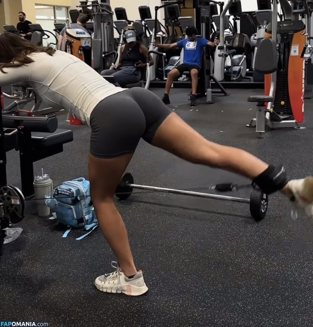 Shelby Abbott / shelbyabbott11 / simplyyhott Naakt OnlyFans  Gelekte foto #1