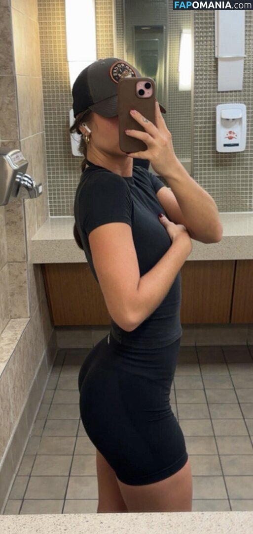 Shelby Abbott / shelbyabbott11 / simplyyhott Naakt OnlyFans  Gelekte foto #16