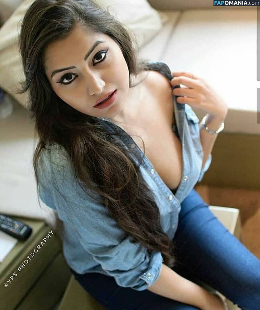 Simran Kaur Hundal Naakt OnlyFans  Gelekte foto #2