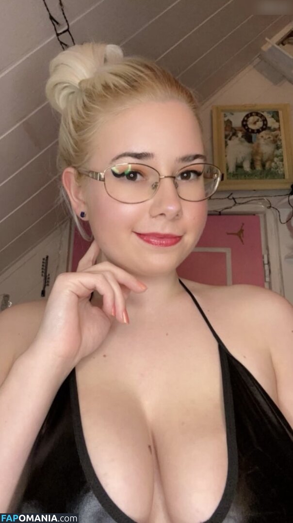 Sina-Marie Hüttner / sina.mh2001 Naakt OnlyFans  Gelekte foto #11