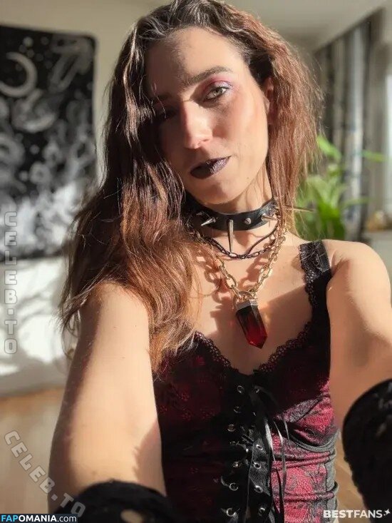 Skarlya / darkelements_byskarlya Naakt OnlyFans  Gelekte foto #2